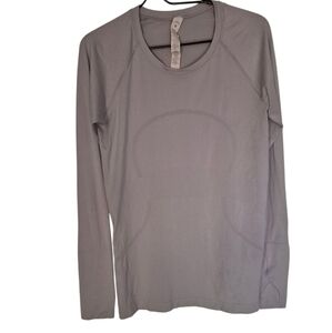 Lululemon Athelica Lavender Long Sleeve Top‎ 10